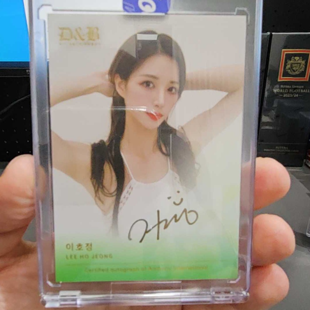 탑티어 이호정 마피오토 - 스포츠카드 라이브 커뮤니티, 와이스